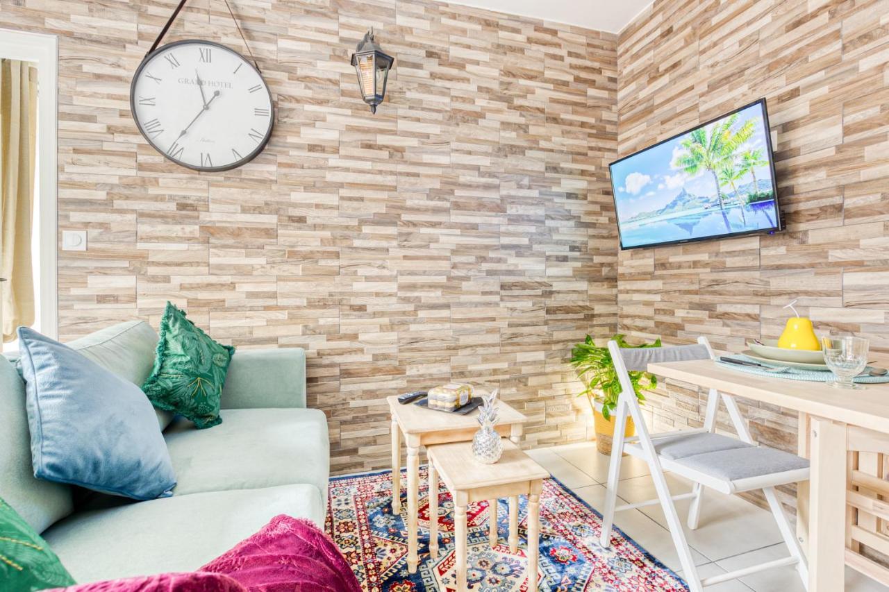 Rer C A 4 Minutes A Pieds Chateau De Versailles 15 Minutes A Pied Apartment ภายนอก รูปภาพ